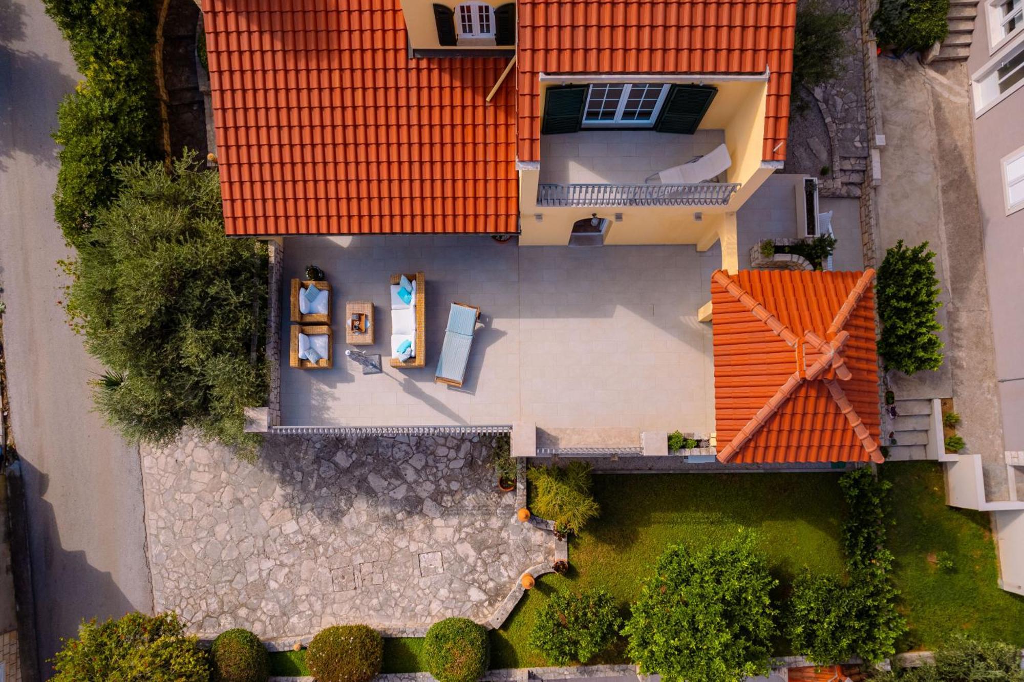 House 4 You Lumbarda Exteriér fotografie